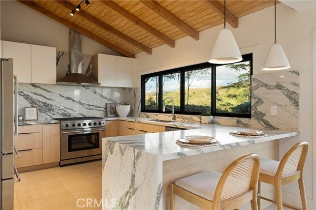 10141 Overhill Drive, Tustin, CA 92705