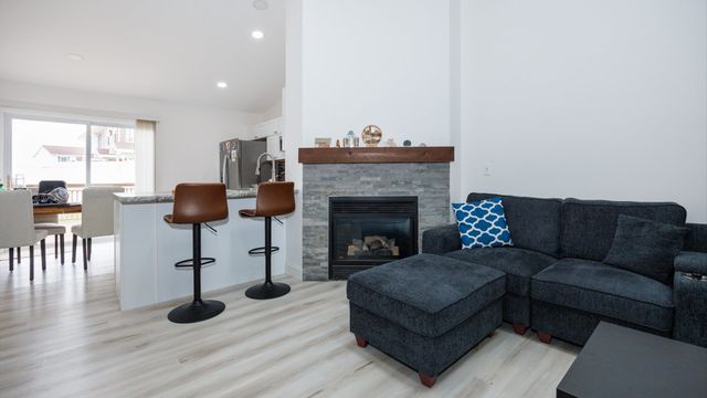 8 Rock Garden Court 1, Bloomington, IL 61704