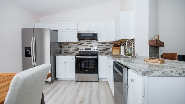 8 Rock Garden Court 1, Bloomington, IL 61704