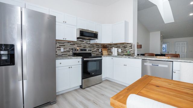 8 Rock Garden Court 1, Bloomington, IL 61704