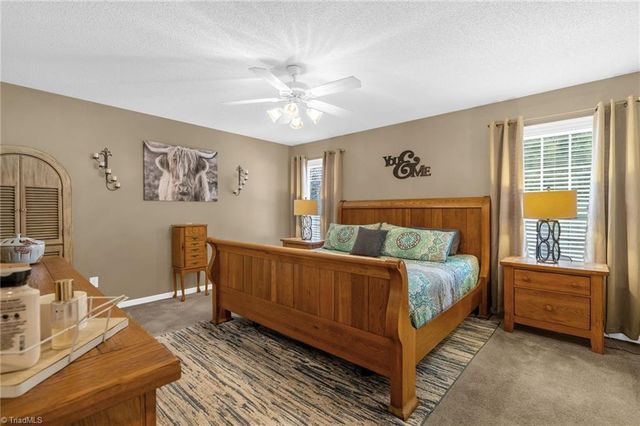 12 Braxton Lane, Thomasville, NC 27360