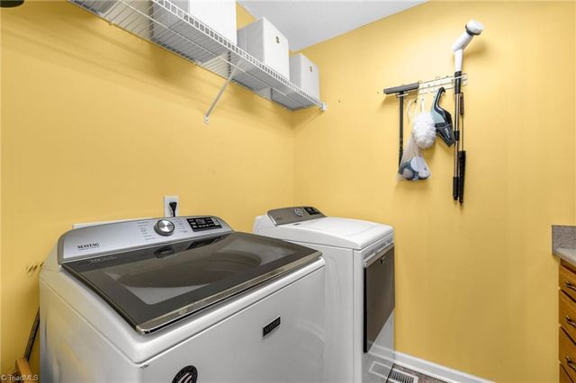 12 Braxton Lane, Thomasville, NC 27360