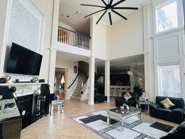 4114 Fisher Lake Drive, Richmond, TX 77406