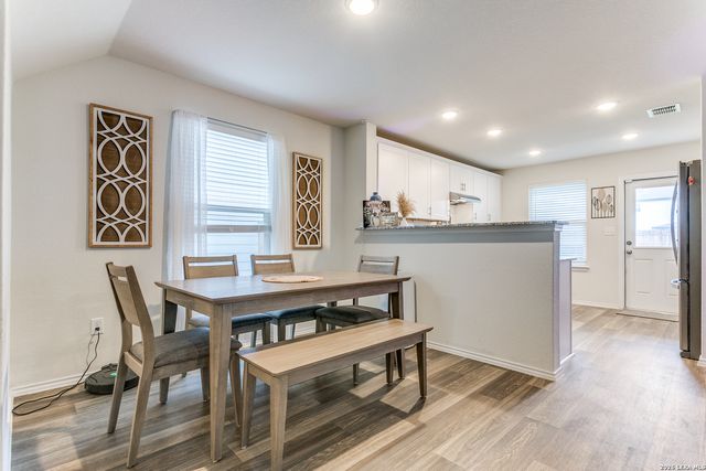 6231 Fieldrun, San Antonio, TX 78218