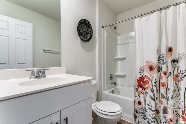 6231 Fieldrun, San Antonio, TX 78218