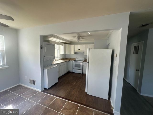 24--6 FLORENCE TOLLGATE PL, Burlington, NJ 08016