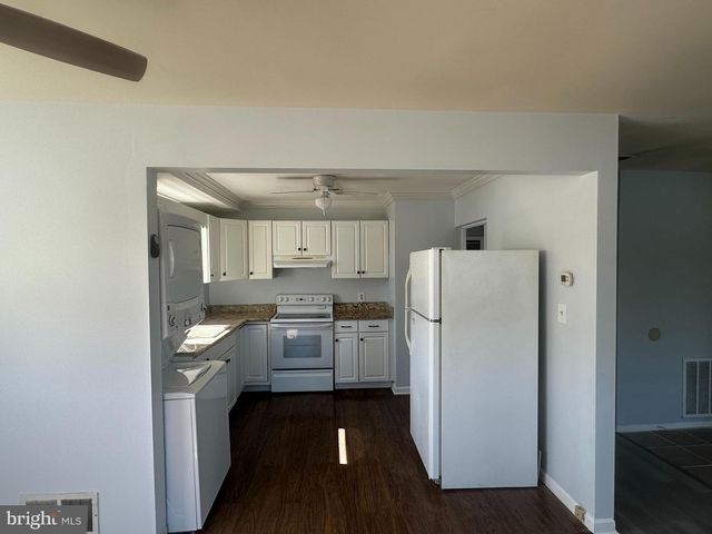 24--6 FLORENCE TOLLGATE PL, Burlington, NJ 08016