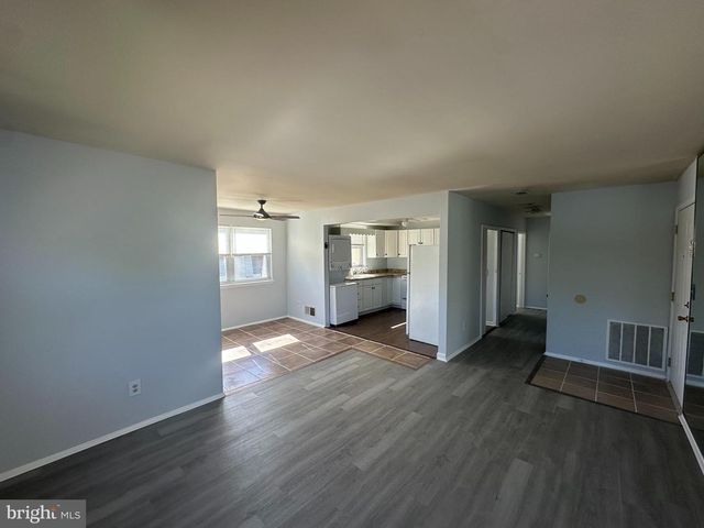 24--6 FLORENCE TOLLGATE PL, Burlington, NJ 08016
