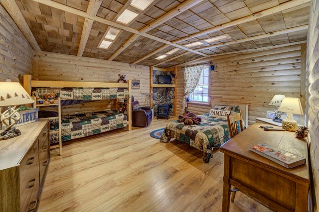 16355 Hunt Club Road, Lake Ann, MI 49650