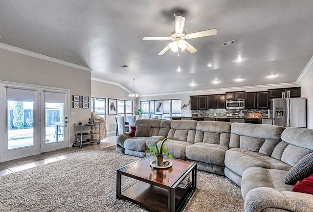 811 E 97th Ct, Odessa, TX 79765