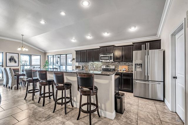 811 E 97th Ct, Odessa, TX 79765