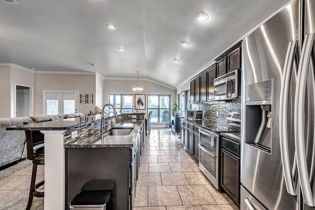 811 E 97th Ct, Odessa, TX 79765