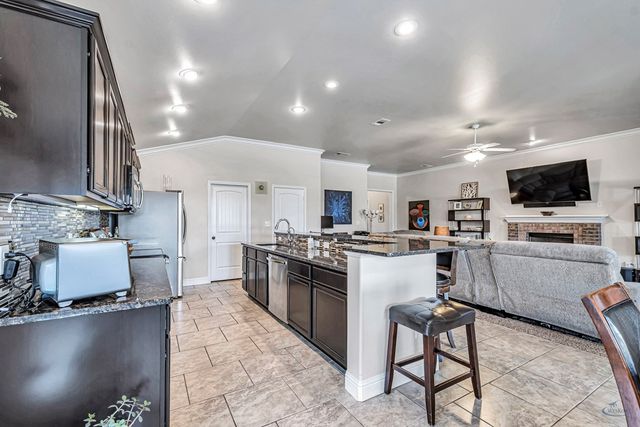 811 E 97th Ct, Odessa, TX 79765