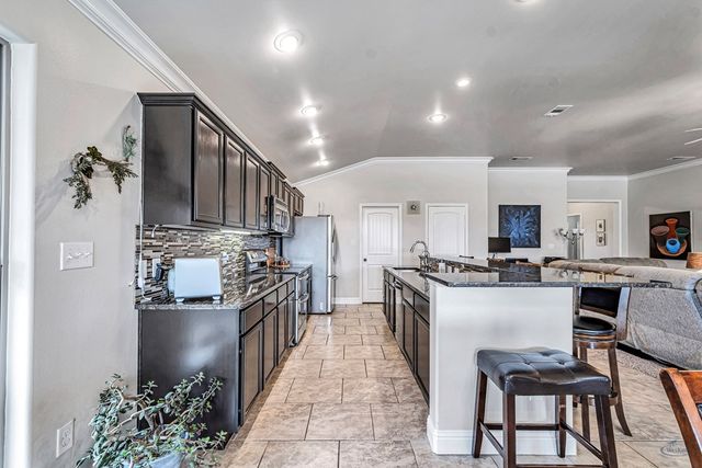 811 E 97th Ct, Odessa, TX 79765