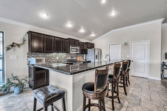 811 E 97th Ct, Odessa, TX 79765