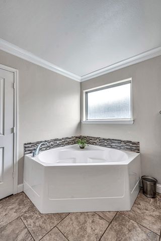 811 E 97th Ct, Odessa, TX 79765