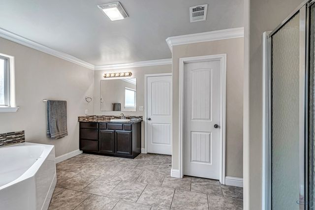 811 E 97th Ct, Odessa, TX 79765