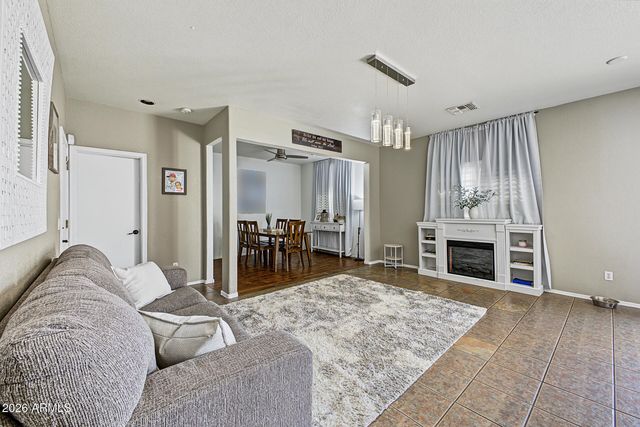 25747 W LYNNE Lane, Buckeye, AZ 85326