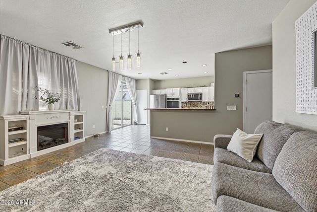 25747 W LYNNE Lane, Buckeye, AZ 85326