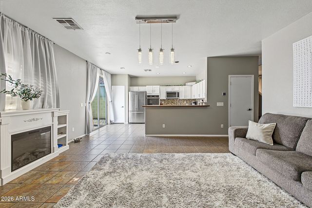 25747 W LYNNE Lane, Buckeye, AZ 85326