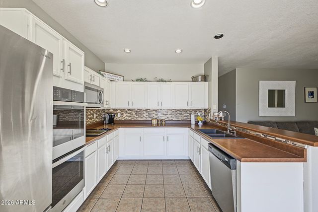 25747 W LYNNE Lane, Buckeye, AZ 85326
