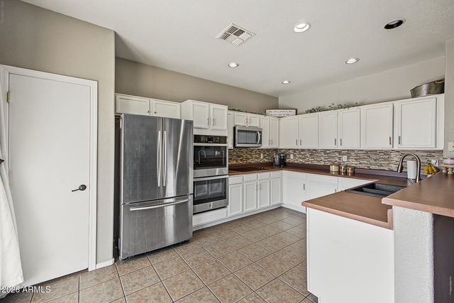 25747 W LYNNE Lane, Buckeye, AZ 85326