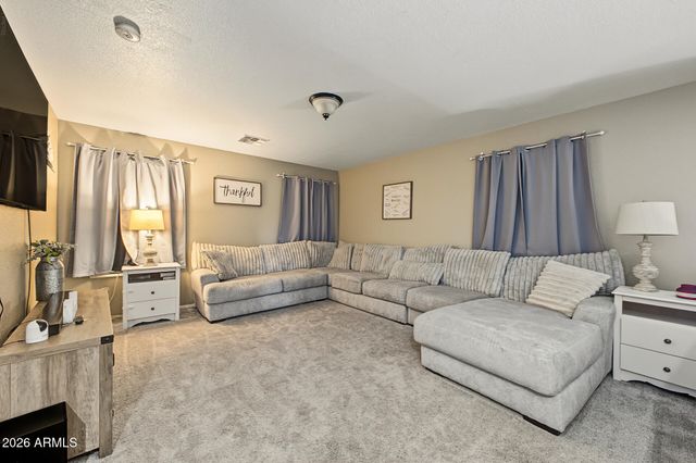 25747 W LYNNE Lane, Buckeye, AZ 85326