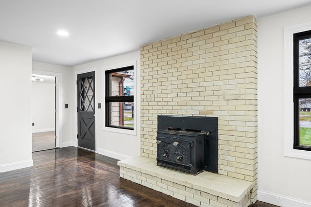 195 Barney Ave, Rehoboth, MA 02769