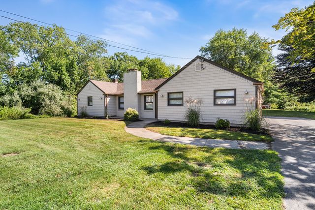 195 Barney Ave, Rehoboth, MA 02769