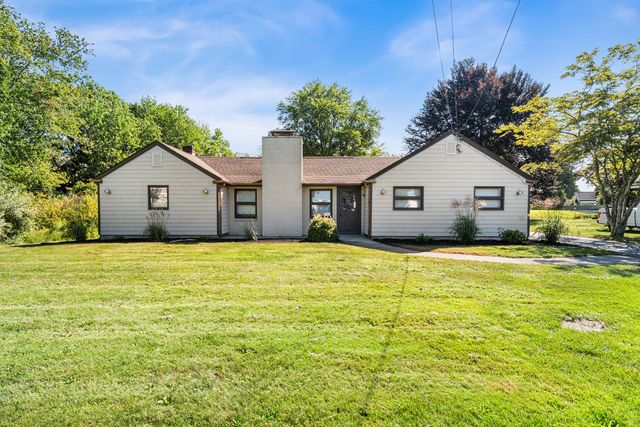 195 Barney Ave, Rehoboth, MA 02769