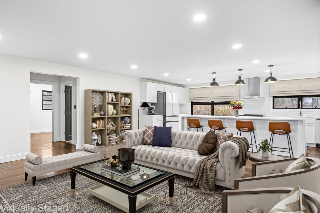 195 Barney Ave, Rehoboth, MA 02769