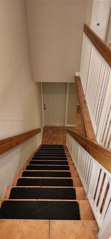 18352 NW 68th Ave P, Hialeah, FL 33015