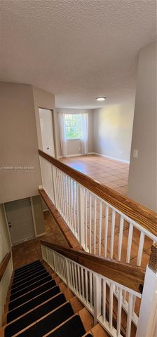 18352 NW 68th Ave P, Hialeah, FL 33015