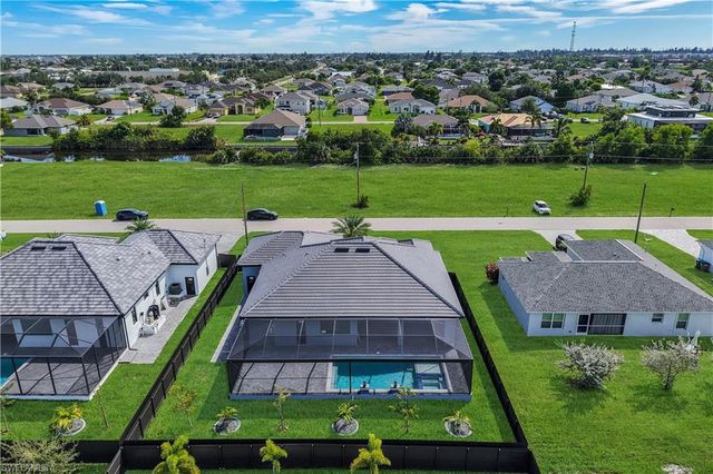 346 31st AVE, Cape Coral, FL 33991