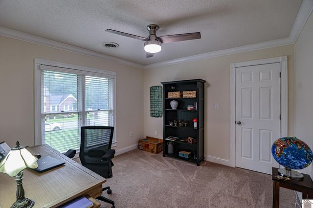 16 Greenwood Place, Paducah, KY 42003