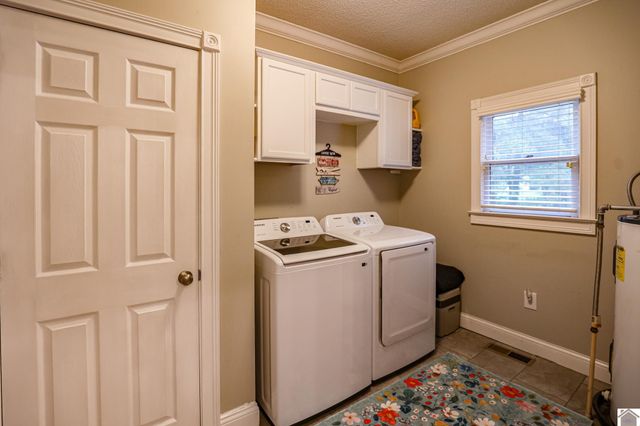 16 Greenwood Place, Paducah, KY 42003