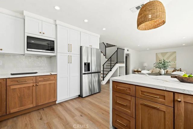 937 Carnation, Costa Mesa, CA 92626