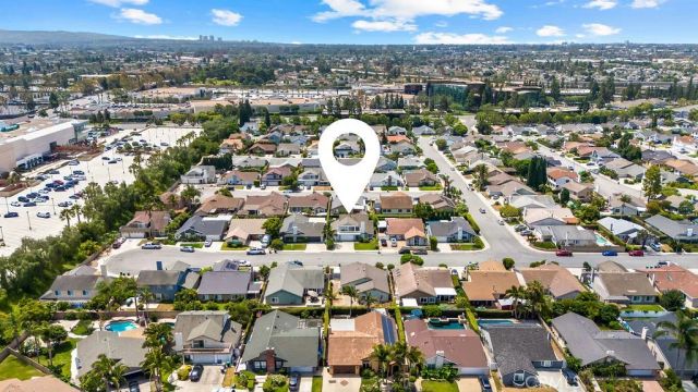 937 Carnation, Costa Mesa, CA 92626