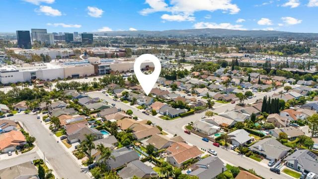 937 Carnation, Costa Mesa, CA 92626