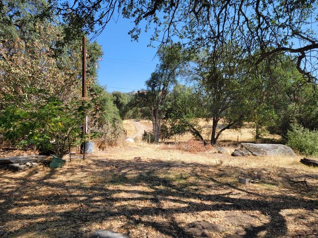 37041 Dunlap Road, Yokuts Valley, CA 93675