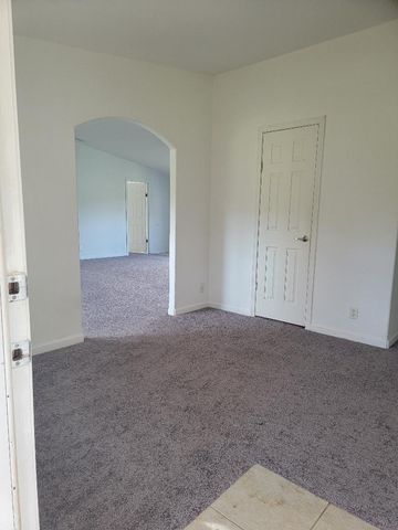 37041 Dunlap Road, Yokuts Valley, CA 93675