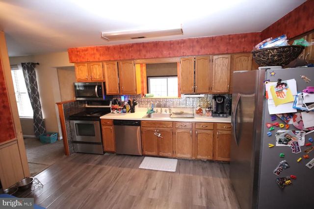 4 BELMONT CT, Sicklerville, NJ 08081