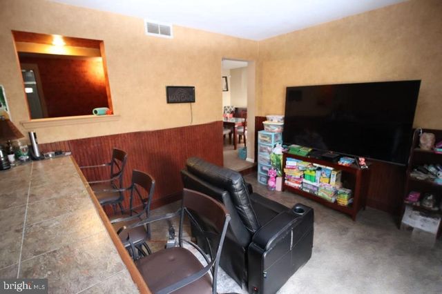 4 BELMONT CT, Sicklerville, NJ 08081