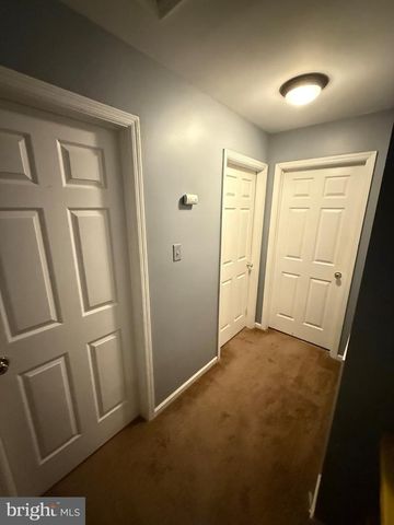 4 BELMONT CT, Sicklerville, NJ 08081