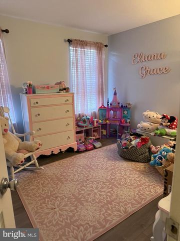 4 BELMONT CT, Sicklerville, NJ 08081