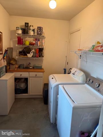 4 BELMONT CT, Sicklerville, NJ 08081