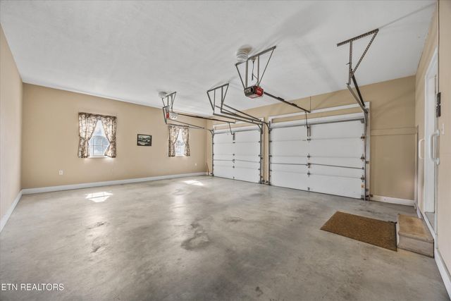 110 Crestway Drive, Sweetwater, TN 37874