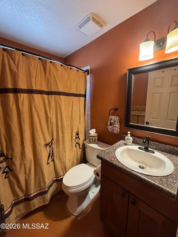 16780 N Columbus Boulevard, Tucson, AZ 85739