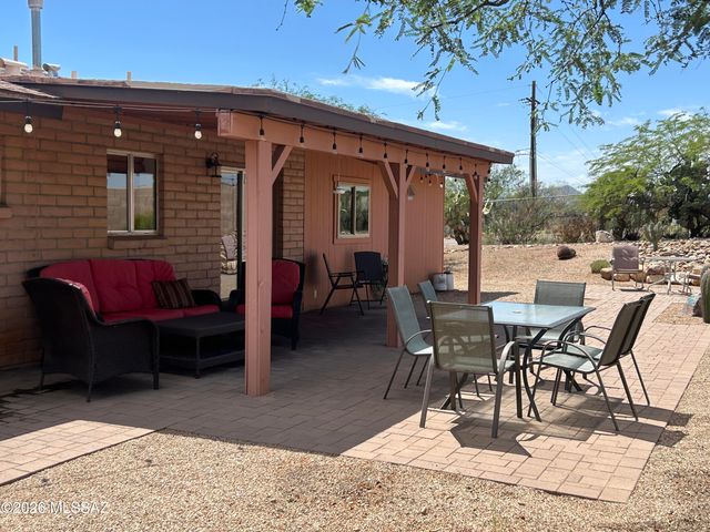 16780 N Columbus Boulevard, Tucson, AZ 85739
