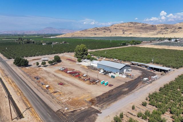 23667 E Dinuba Avenue, Dinuba, CA 93618